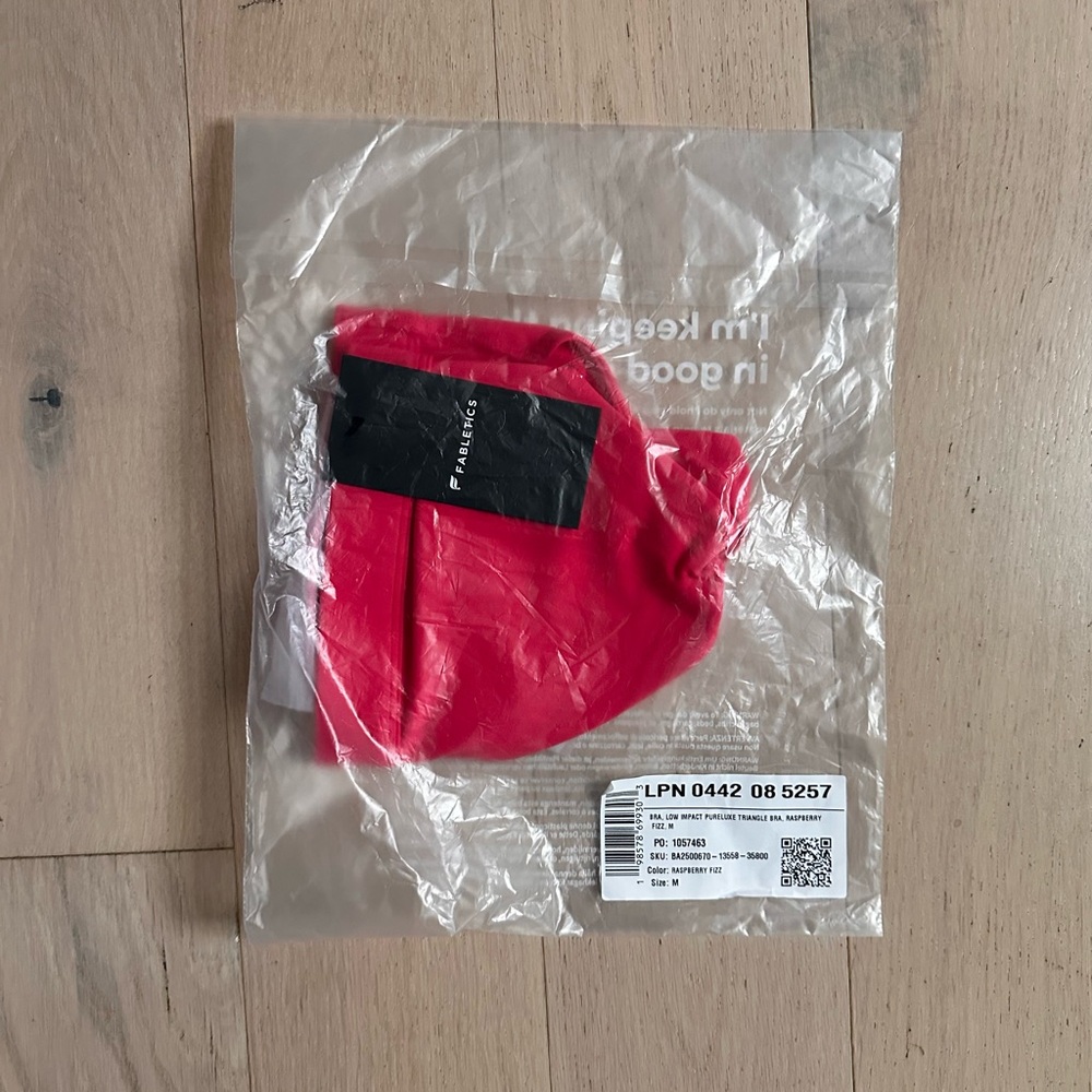 Fabletics Sports Bra - Picture 4 of 4